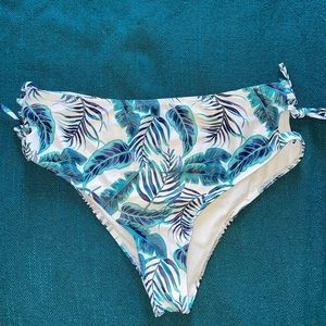 BRAND NEW SHEIN Blue/White Palm Bikini Top